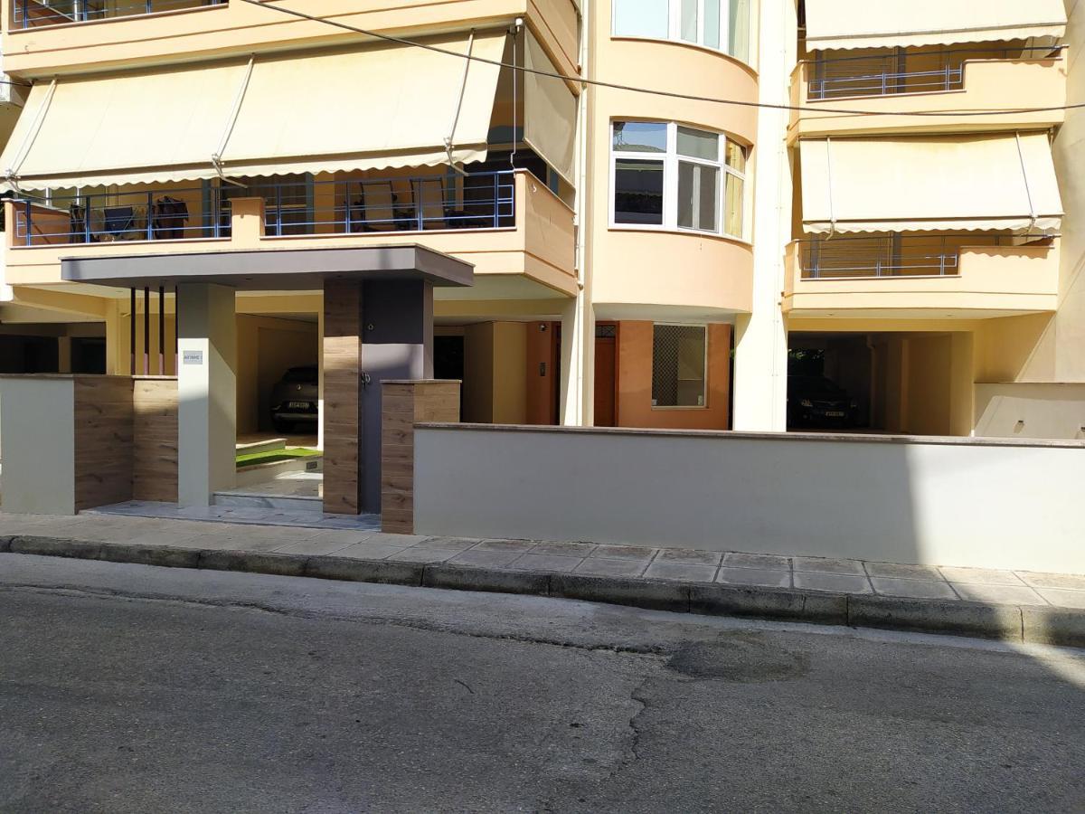 Ioanna'S Luxury Two Bedroom Apartment ナフプリオ エクステリア 写真
