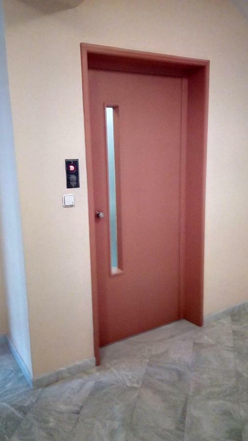 Ioanna'S Luxury Two Bedroom Apartment ナフプリオ エクステリア 写真